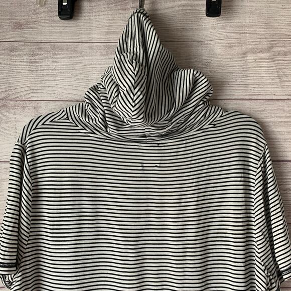 Sunday Black and White Striped Hoodie Short Sleeve Shirt Kangaroo Pocket Size L - Picture 12 of 16
